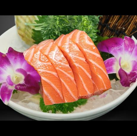 Thick-cut salmon sashimi